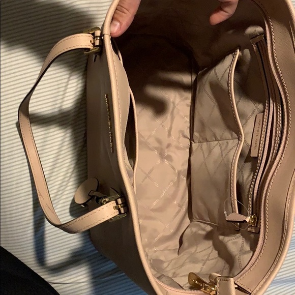 Purse - Picture 2 of 3